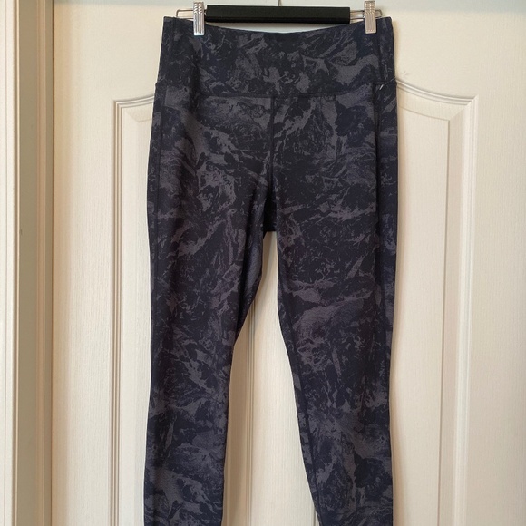 Woman’s Lole Leggings, Size Large, like new - Picture 1 of 12